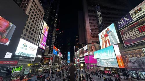 Times Square, 3/31/23